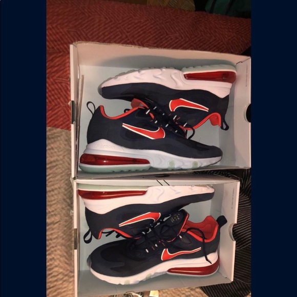 Men’s Nike athletic shoes - Picture 2 of 6